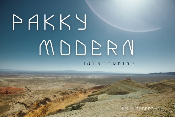 Pakky Modern: A Fresh Display Font for Editorial Projects